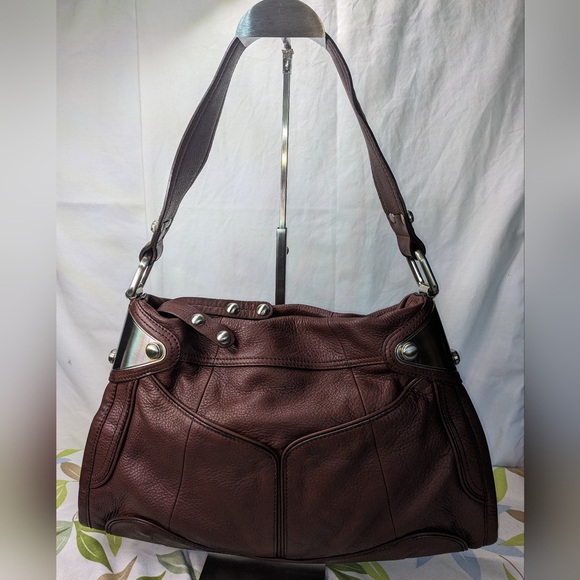 B. Makowsky Oxblood Pebbled Leather Shoulder Bag With Silvertone Hardware - Picture 1 of 12